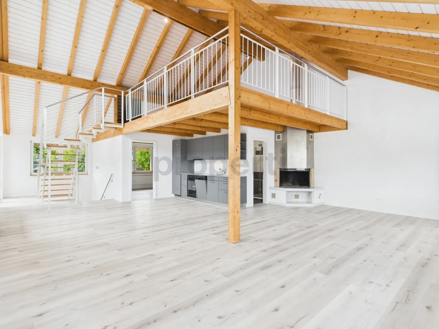 Frisch sanierte und helle 3-Zimmer Wohnung mit Galerie an toller Lage in Birr - Foto 1 von 8