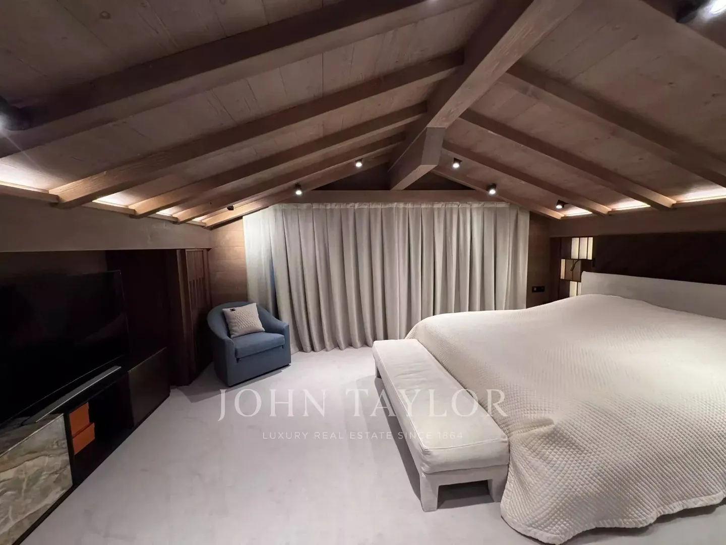Chalet in Saanen - Photo 16 of 28