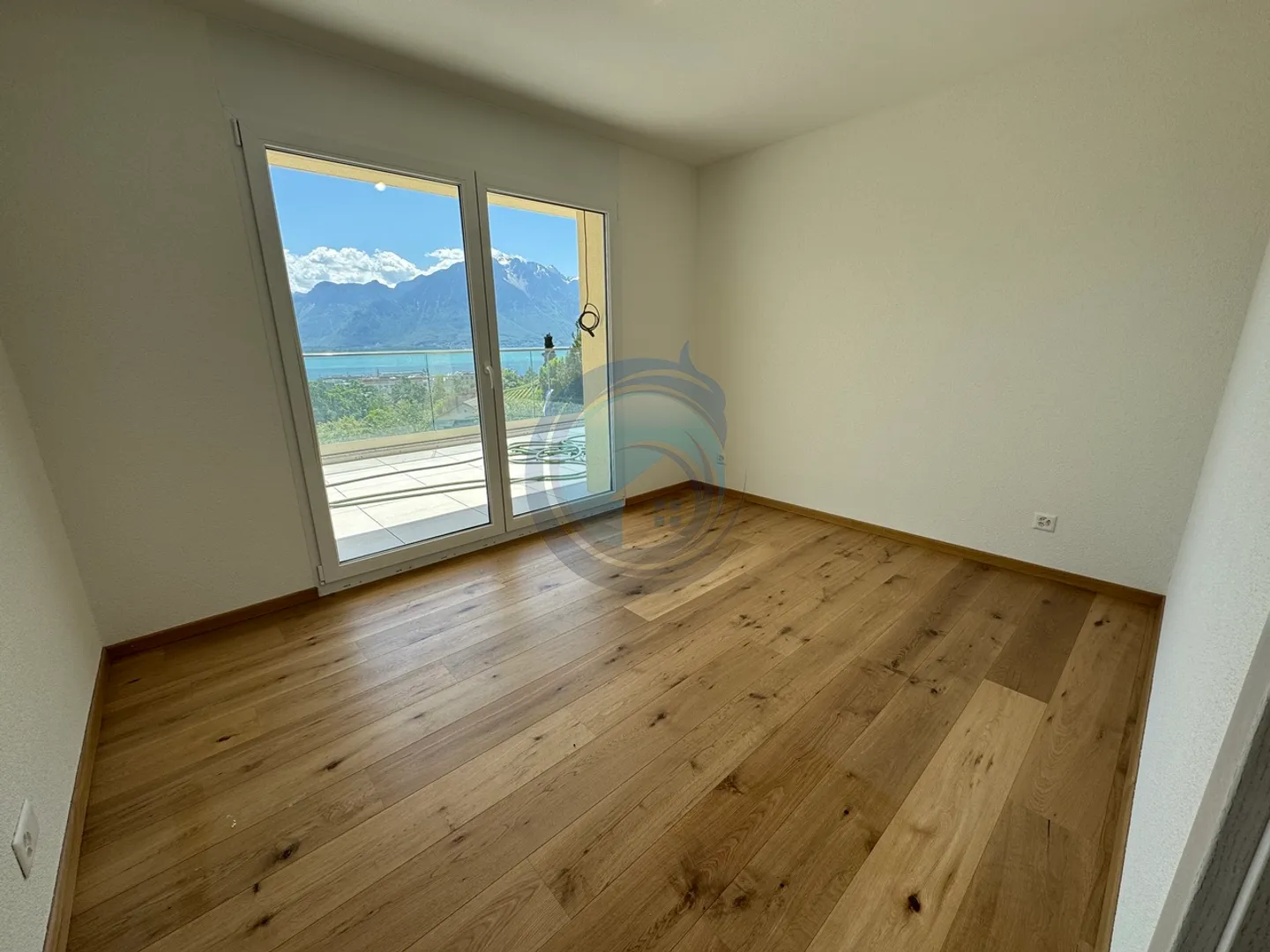 APPARTAMENTO DI NUOVA COSTRUZIONE CON 4,5 CAMERE E VISTA PANORAMICA SUL LAGO - Foto 6 di 14