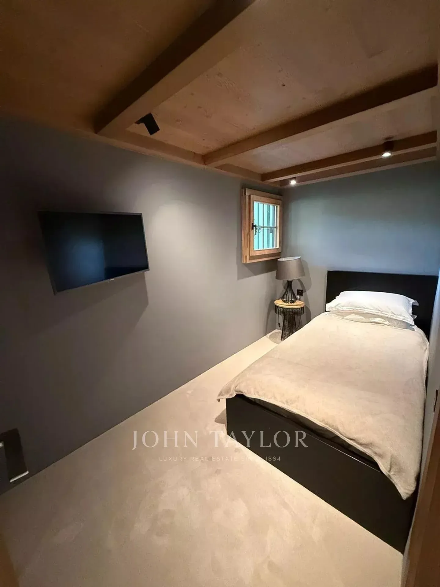 Chalet in Saanen - Photo 22 of 28