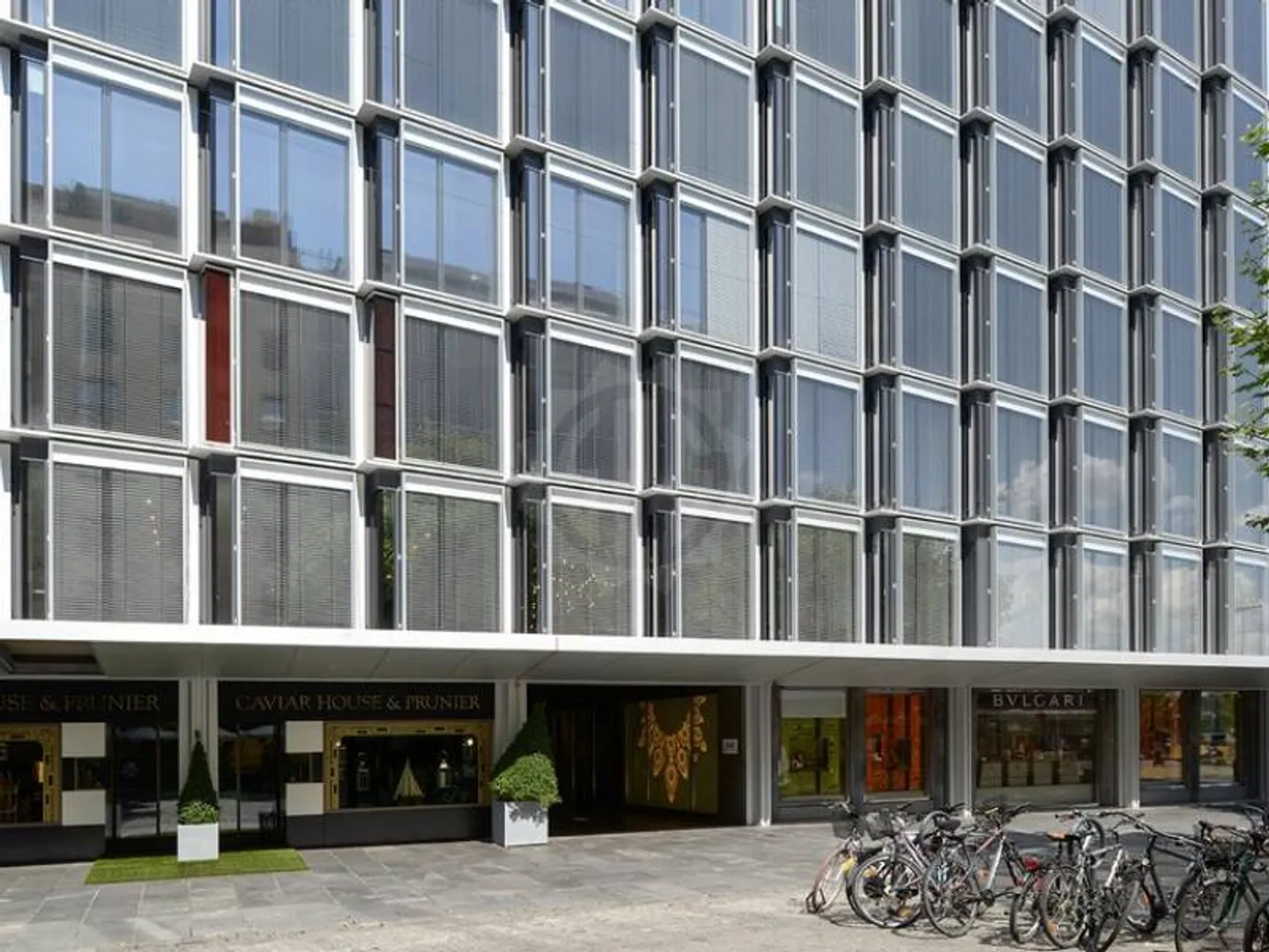 Storage - Geneva - Photo 2 of 4