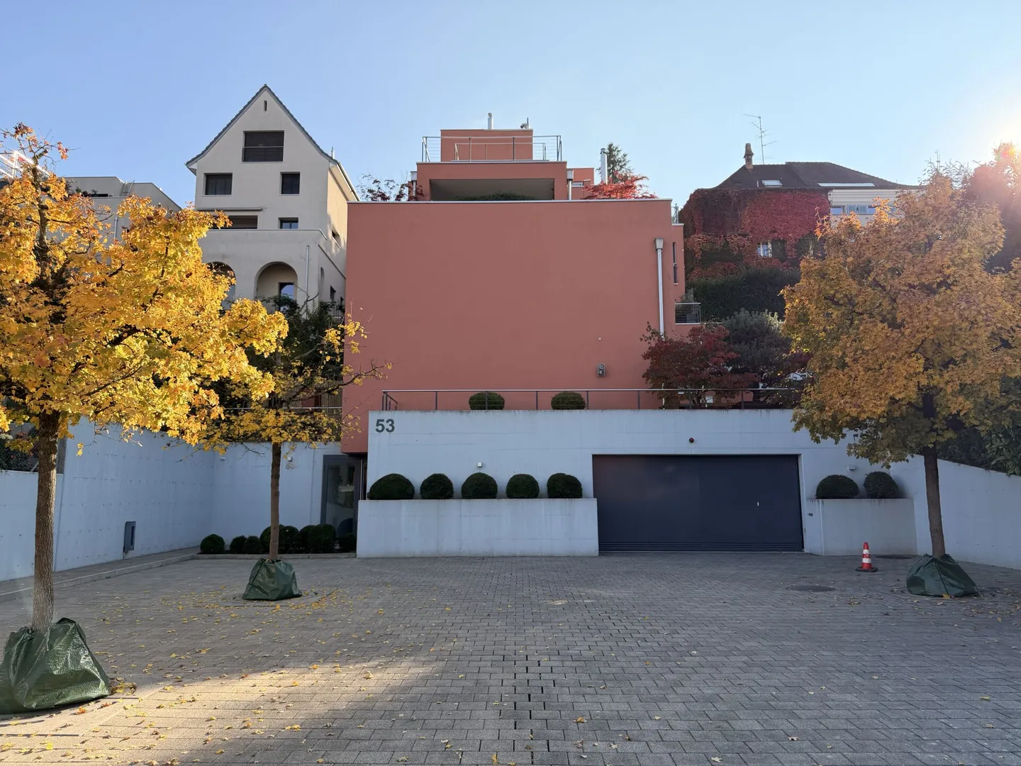 Luxuriöse 3.5-Zimmer-Terrassenwohnung in Binningen - Foto 12 von 12