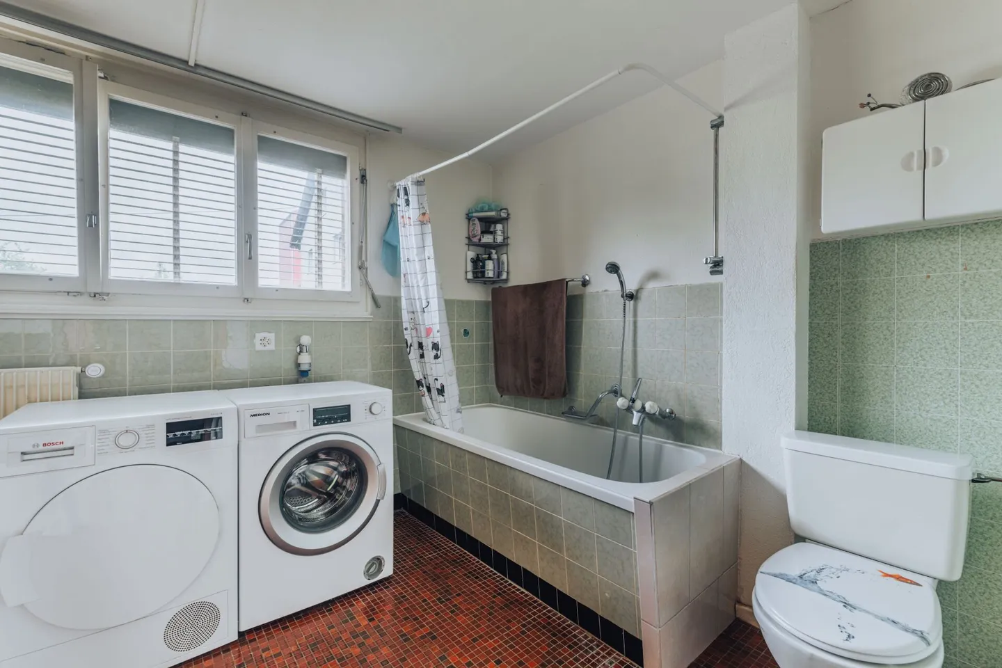 Casa bifamiliare vicino alla stazione di Kleindietwil - Molto potenziale a un prezzo accessibile - Foto 4 di 11