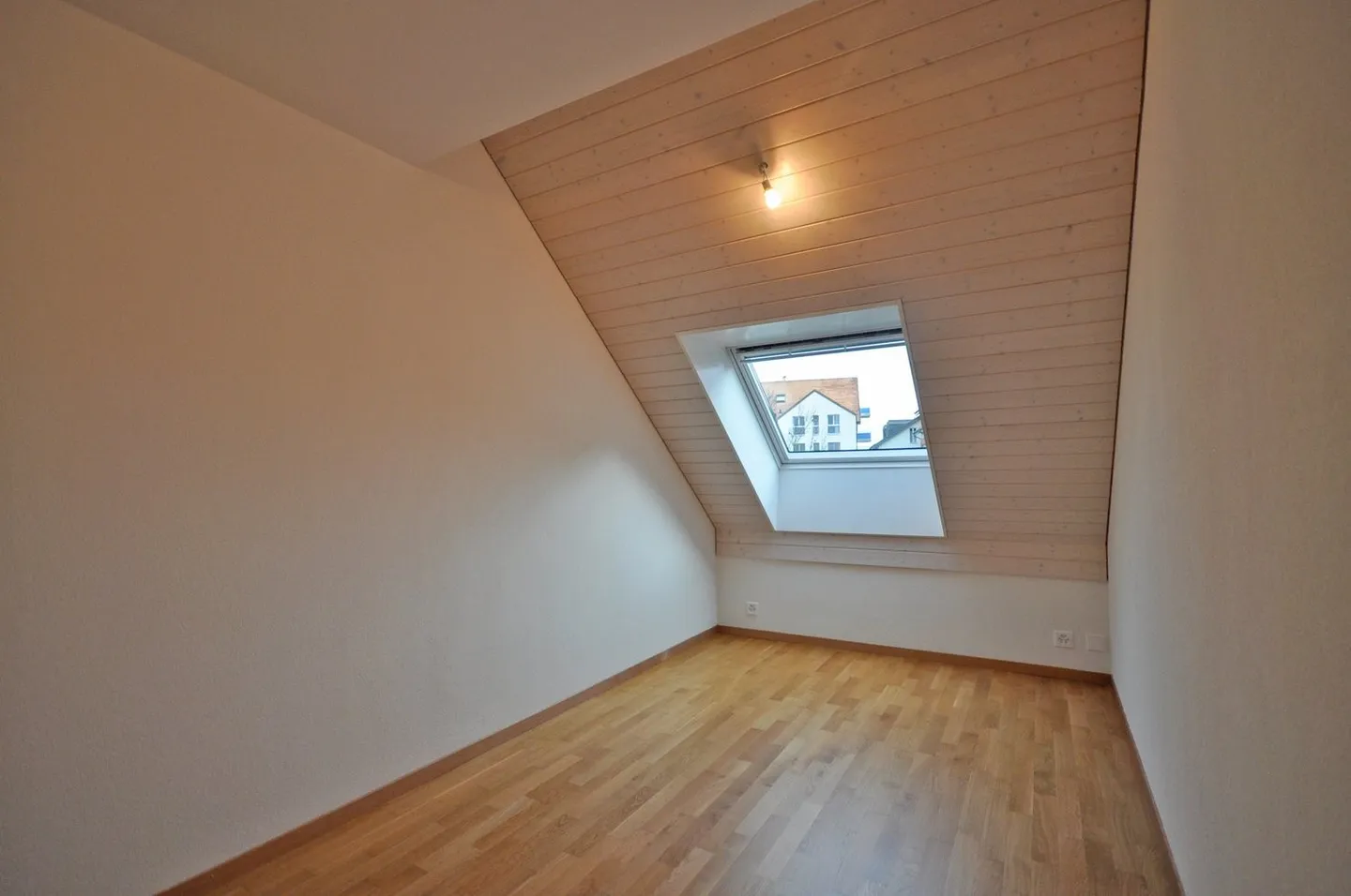 Beautiful 4.5-room apartment - Photo 3 of 5