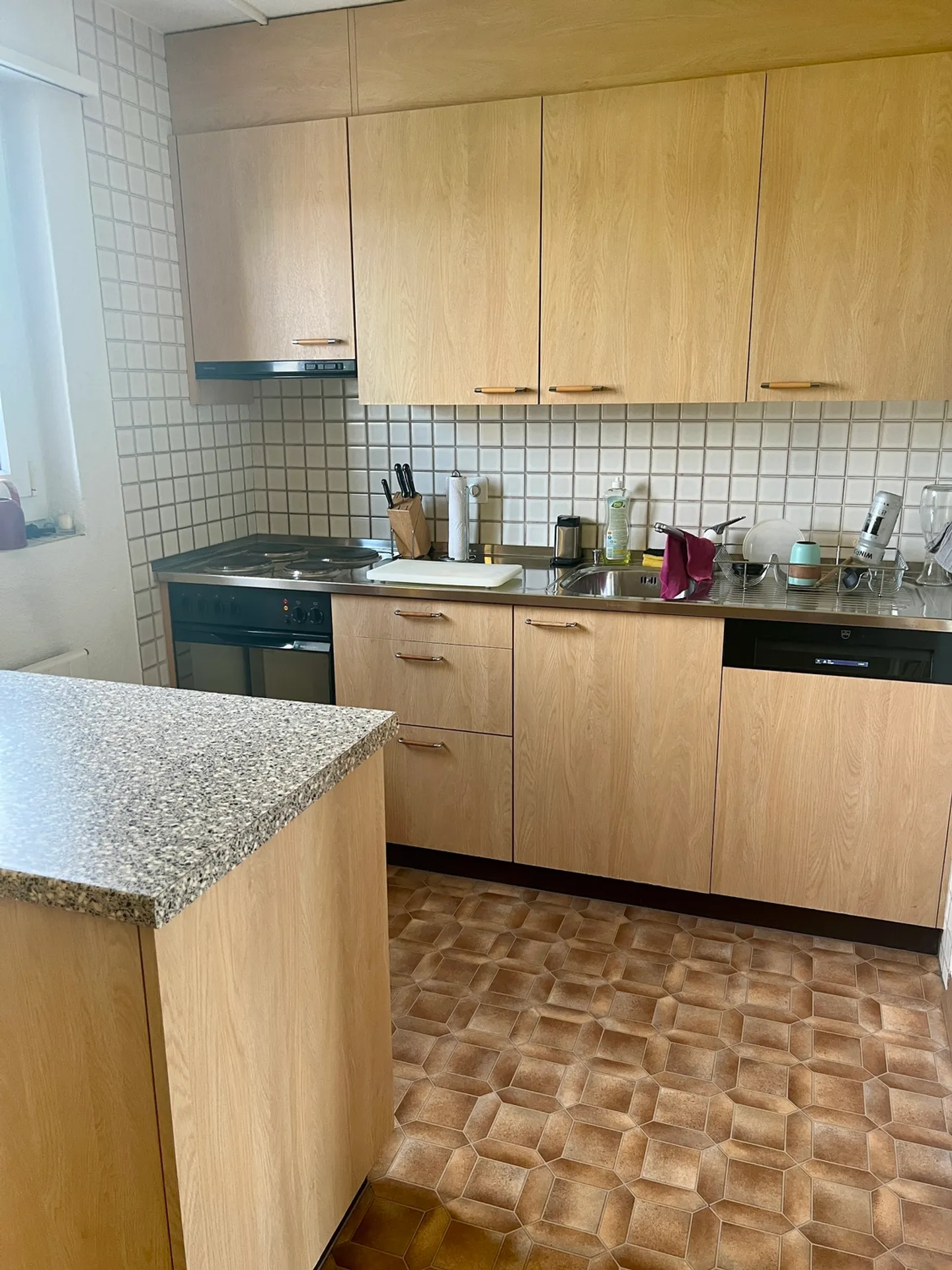 Charmante Wohnung mit Balkonen - Foto 2 von 2