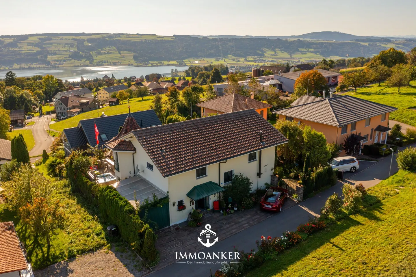 Living with a View - Surrounded by Peace and Greenery - 6.5 Room Single Family Home in Sulz - Photo 13 of 13