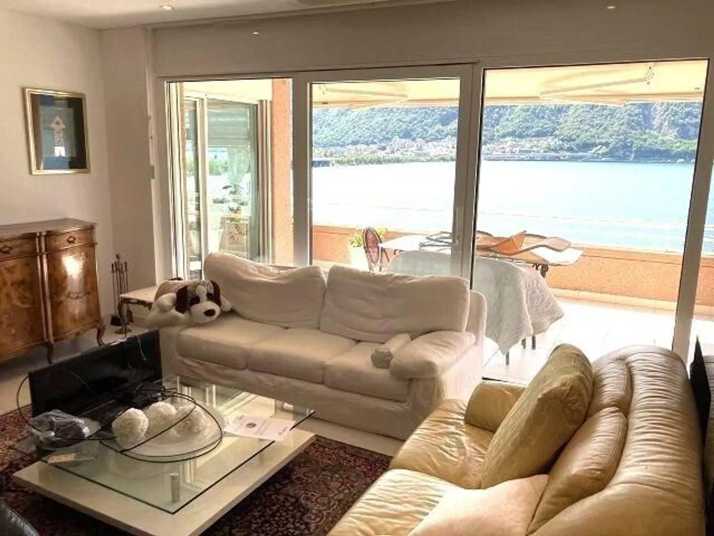 Penthouse Luxueux avec Vue sur le Lac - Photo 2 sur 13