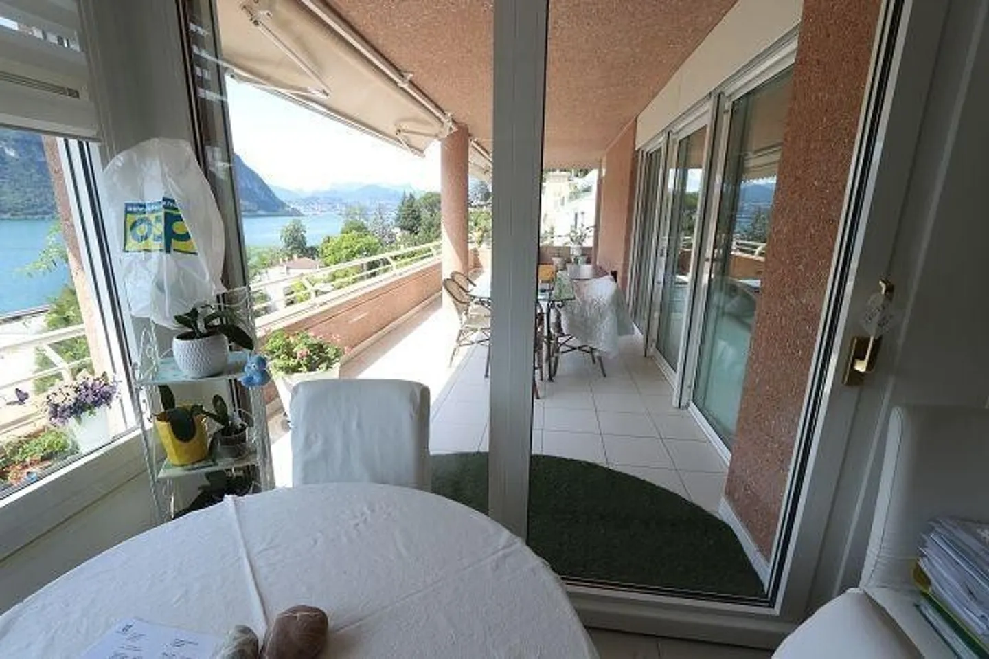 Penthouse Luxueux avec Vue sur le Lac - Photo 7 sur 13