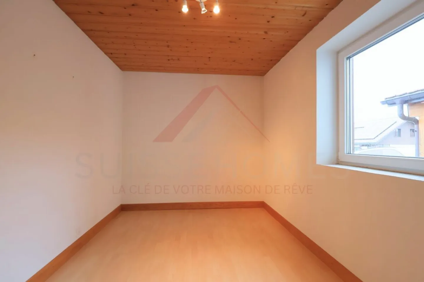 Außergewöhnliches Familienhaus mit Pool - Foto 15 von 25
