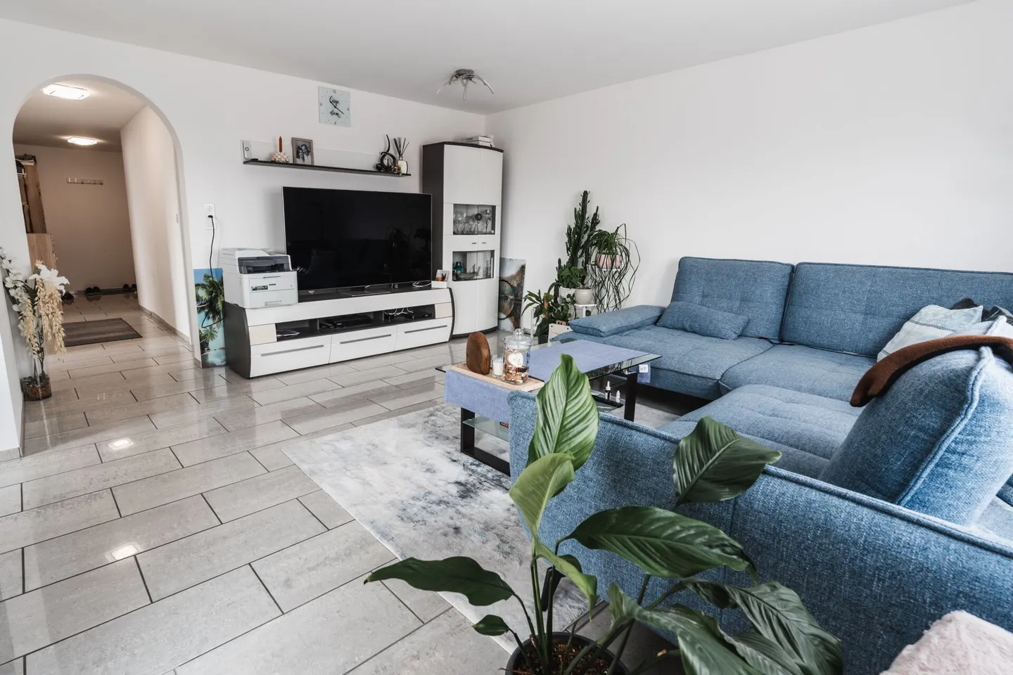 Renovated 4.5 Room Apartment in a Central Location - Photo 1 of 8