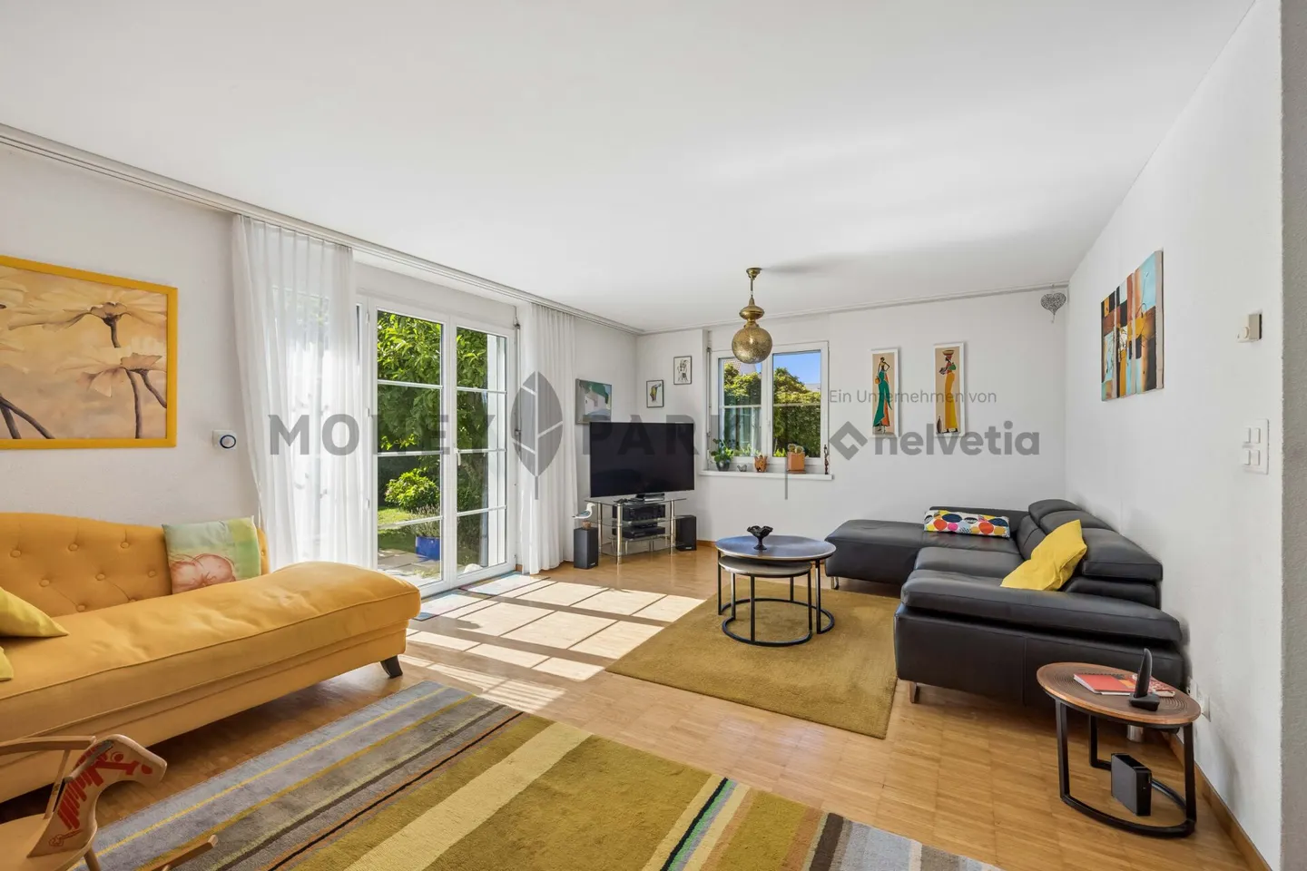 6.5-Zimmer-Doppelhaushälfte mit Garten - Foto 2 von 11
