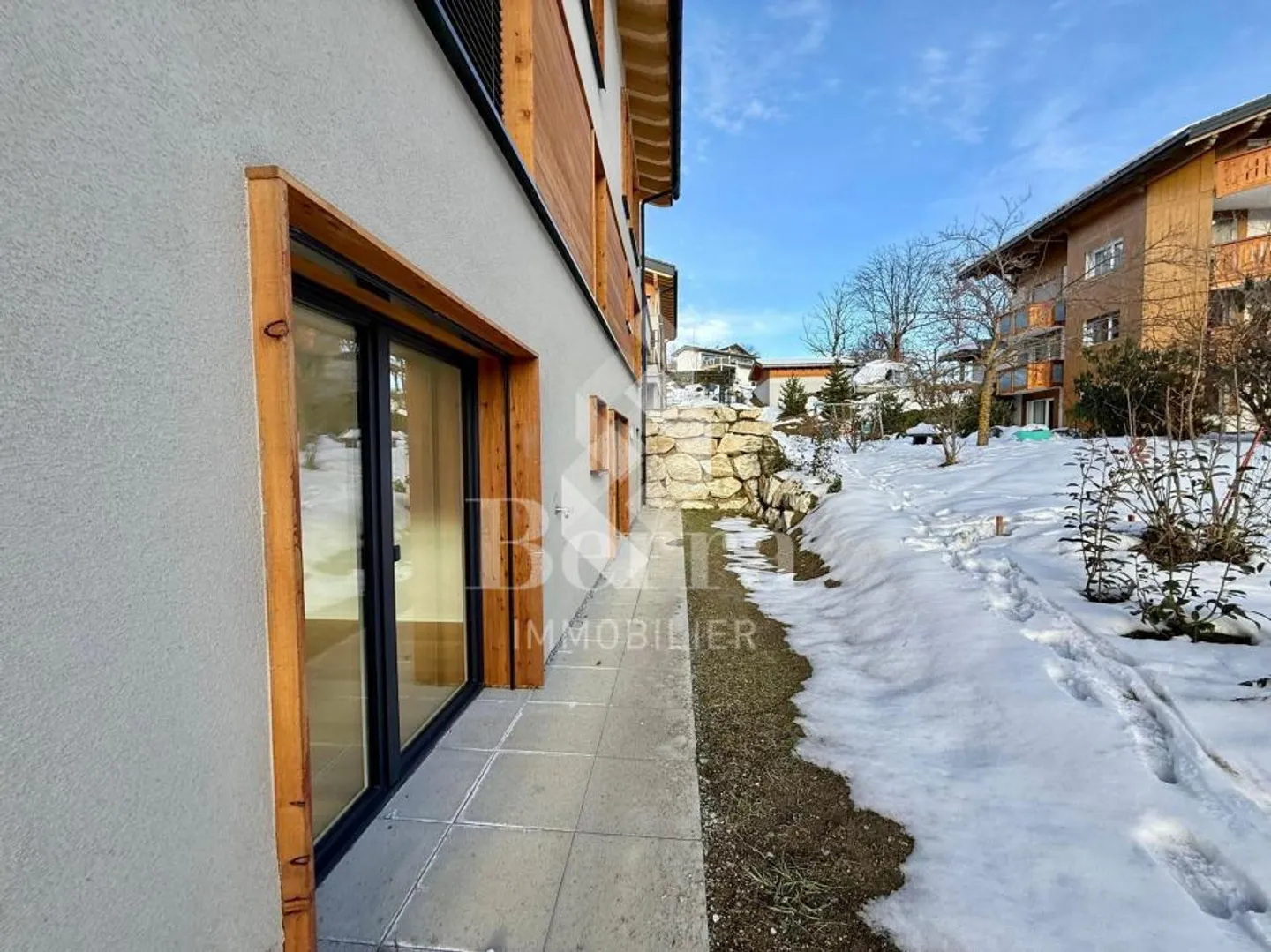 Large Garden Floor - Photo 9 of 13