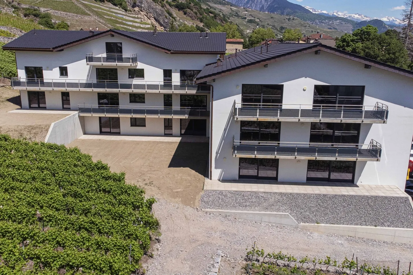 4.5 stanze con balcone - Foto 3 di 12