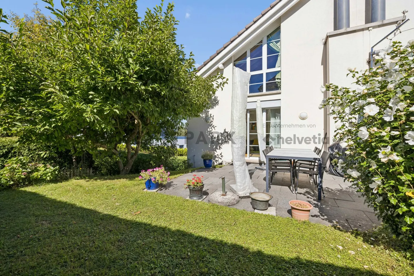 6.5-Zimmer-Doppelhaushälfte mit Garten - Foto 10 von 11