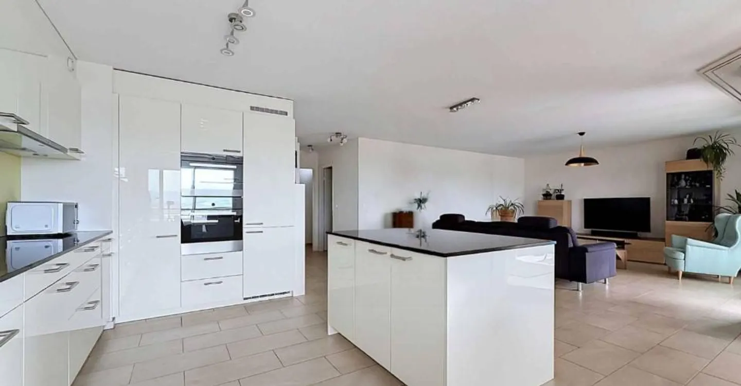 Just steps from Lausanne Modern 4.5-room apartment in a Minergie© building - Photo 4 of 12