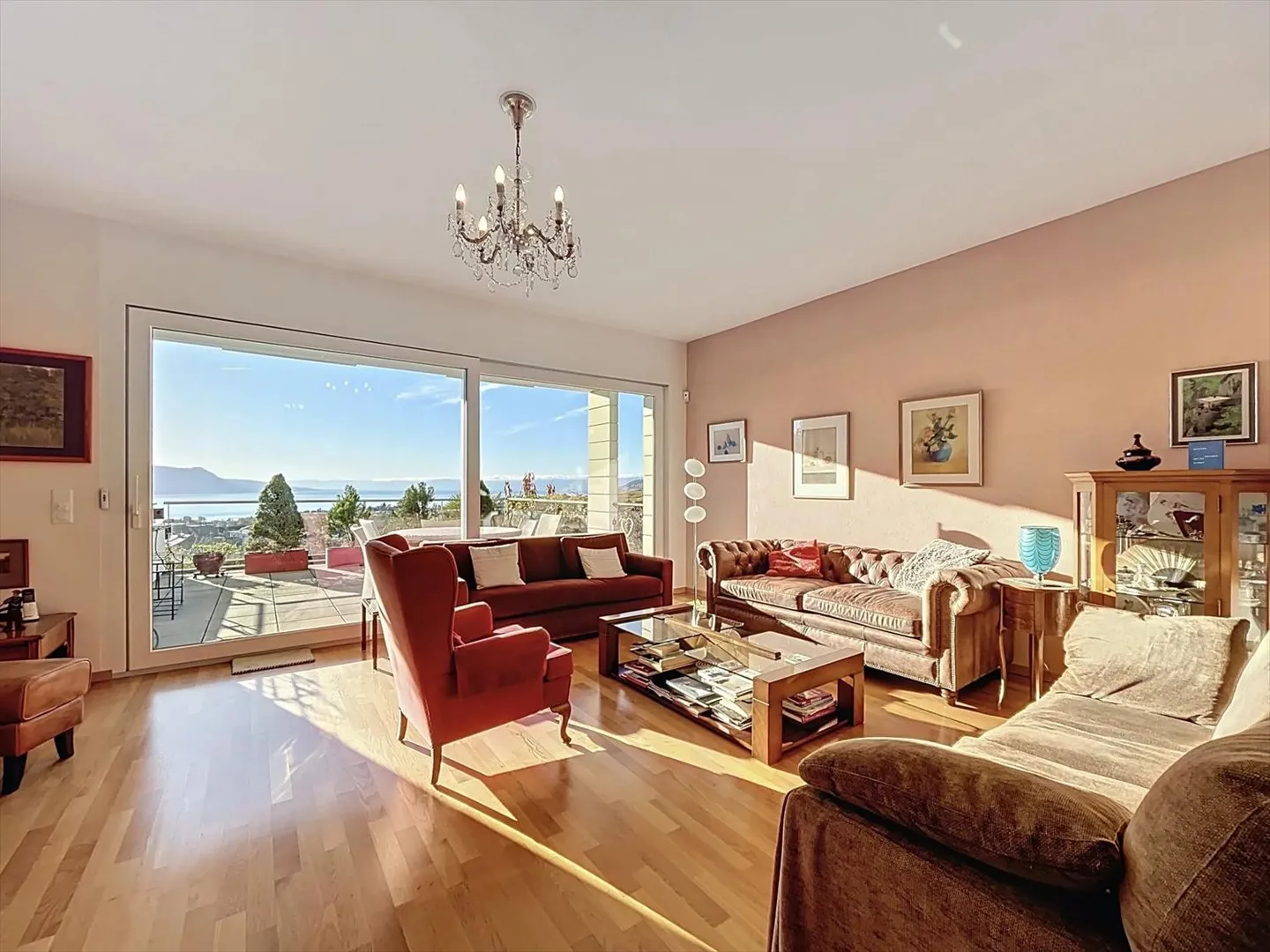 Villa familiale avec ascenseur et vue panoramique - Foto 2 di 13