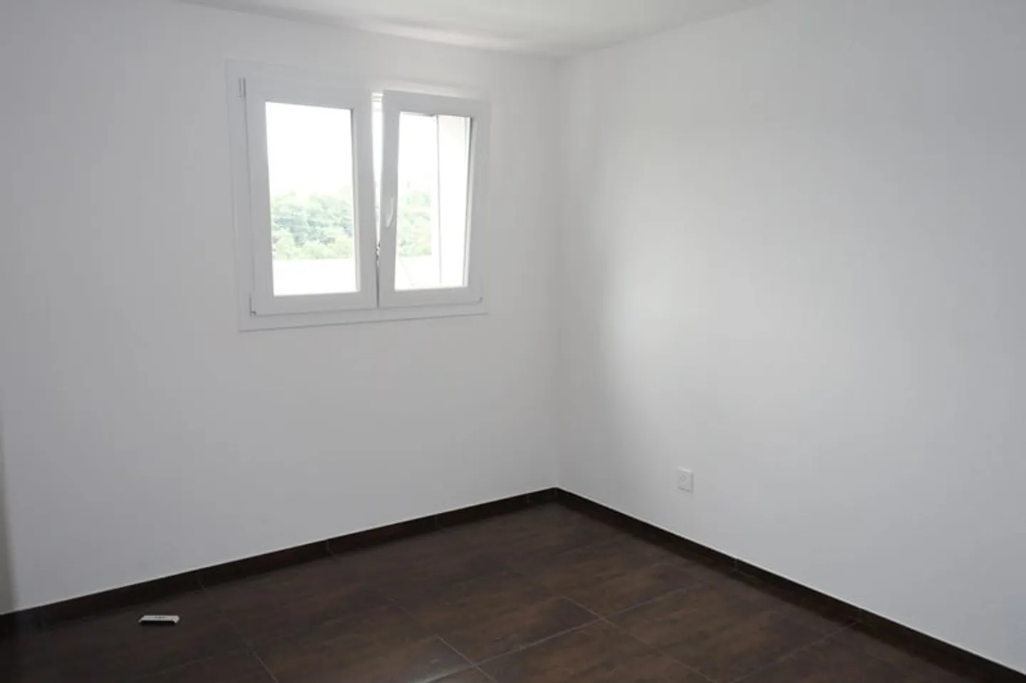 Schönes 4,5-Zimmer-Apartment in PPE, ideal gelegen und ruhig, zu einem sehr vernünftigen Preis verkauft - Foto 15 von 21