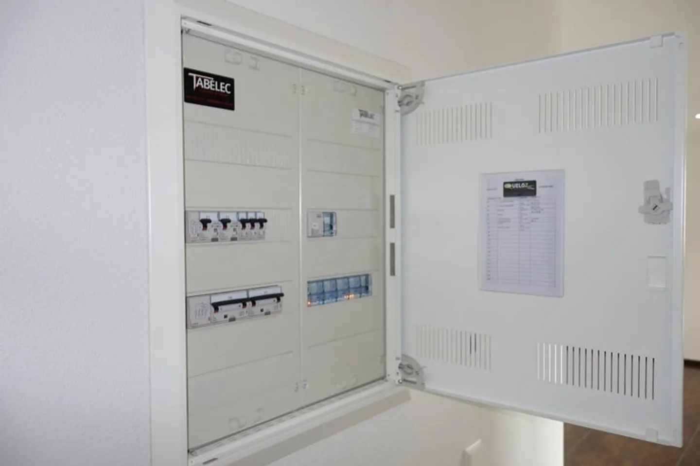 Schönes 4,5-Zimmer-Apartment in PPE, ideal gelegen und ruhig, zu einem sehr vernünftigen Preis verkauft - Foto 21 von 21