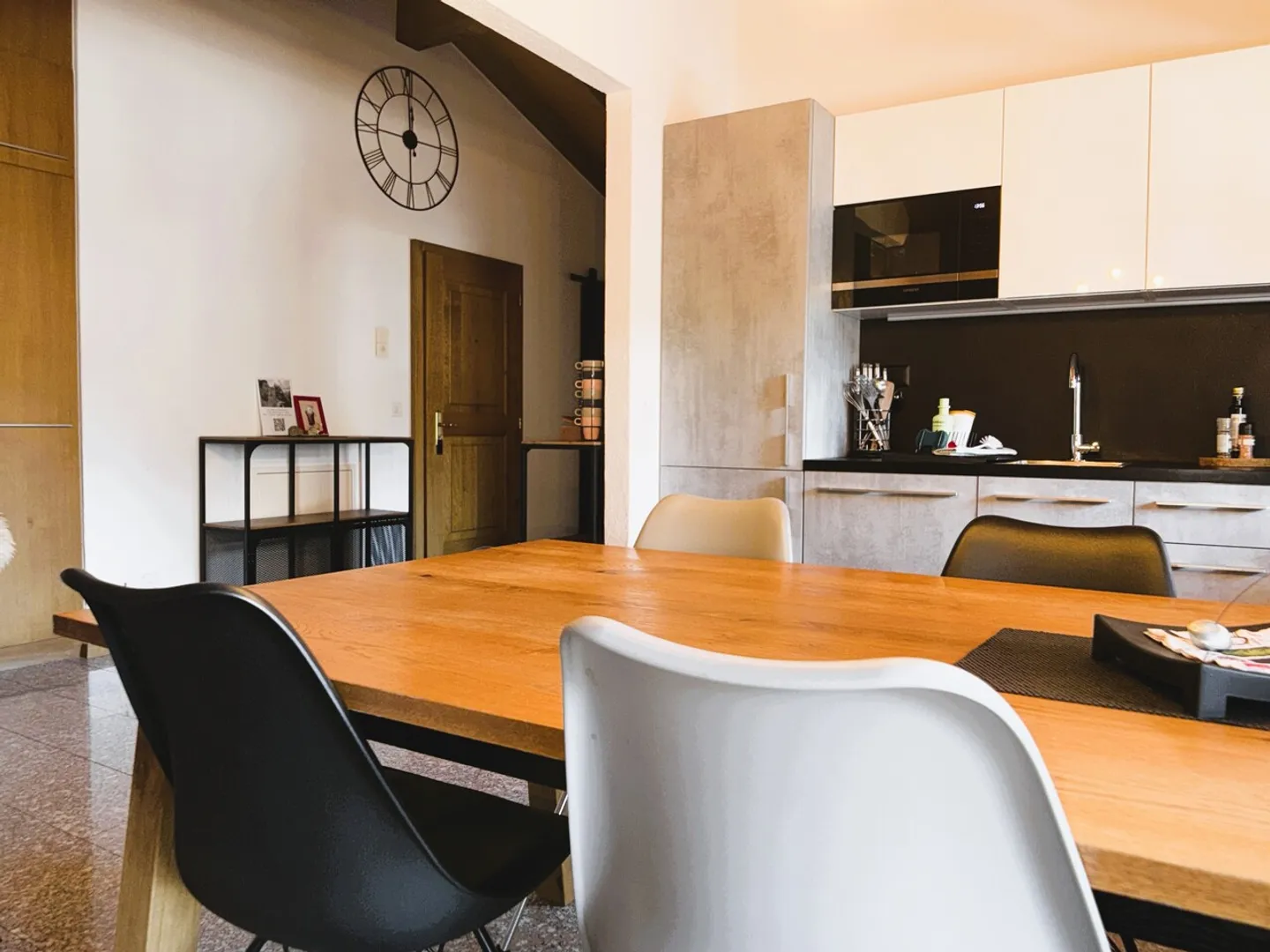 Attractive Residential and Commercial Building in Prime Location - Photo 13 of 17