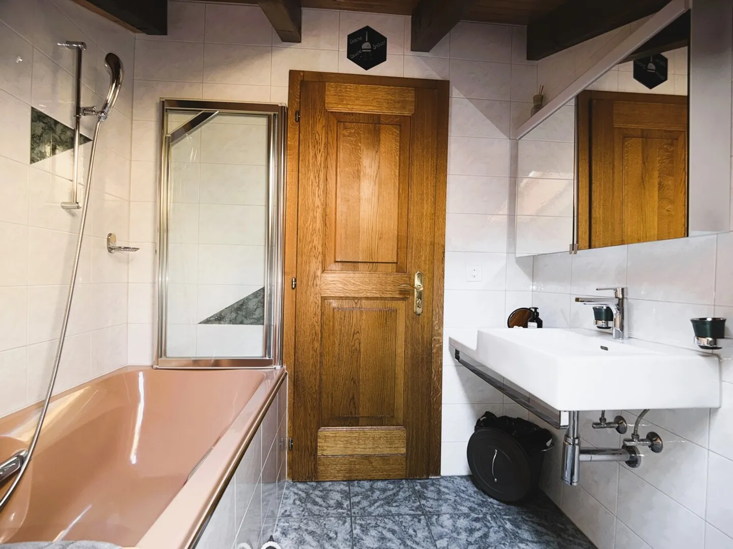 Attractive Residential and Commercial Building in Prime Location - Photo 15 of 17