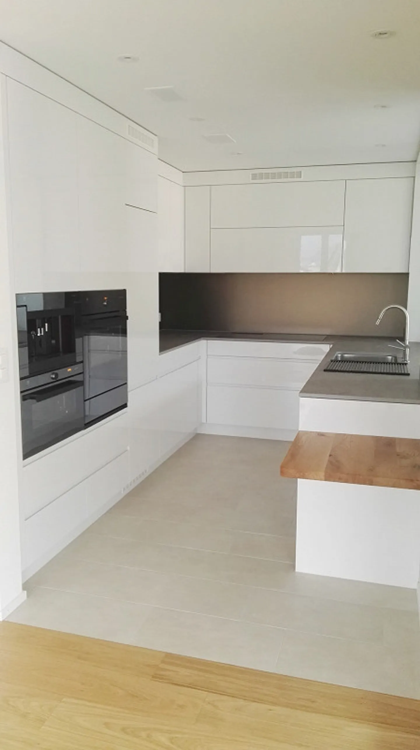 Edle 4 ½ Zimmer – Attikawohnung mit Sauna - Foto 4 von 17