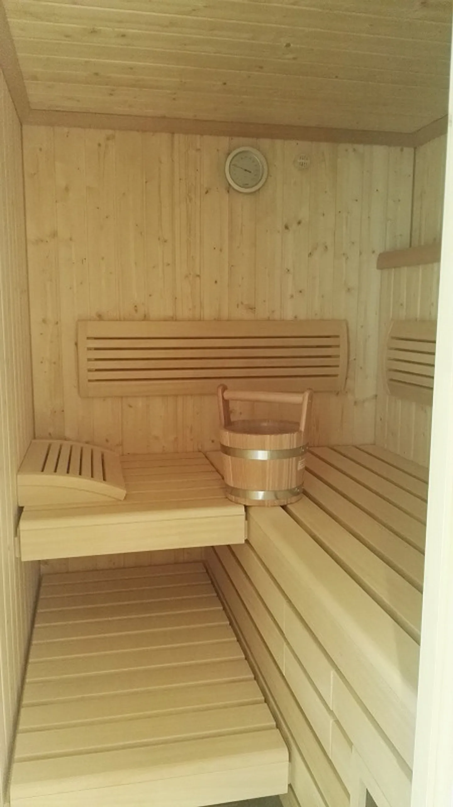 Edle 4 ½ Zimmer – Attikawohnung mit Sauna - Foto 10 von 17