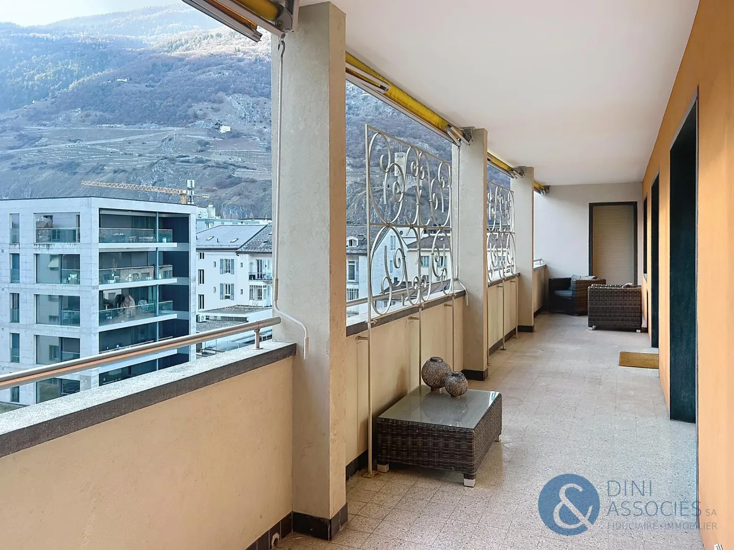 Bel Appartement avec Terrasse - Photo 6 sur 14