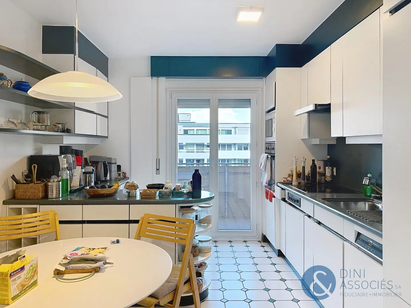 Bel Appartement avec Terrasse - Photo 7 sur 14