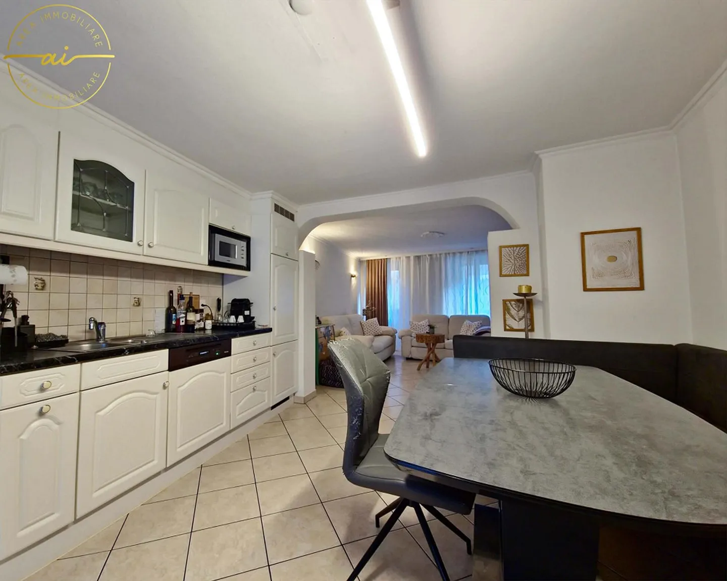 Single-family house in the center with private garden in Magadino - Photo 4 of 9