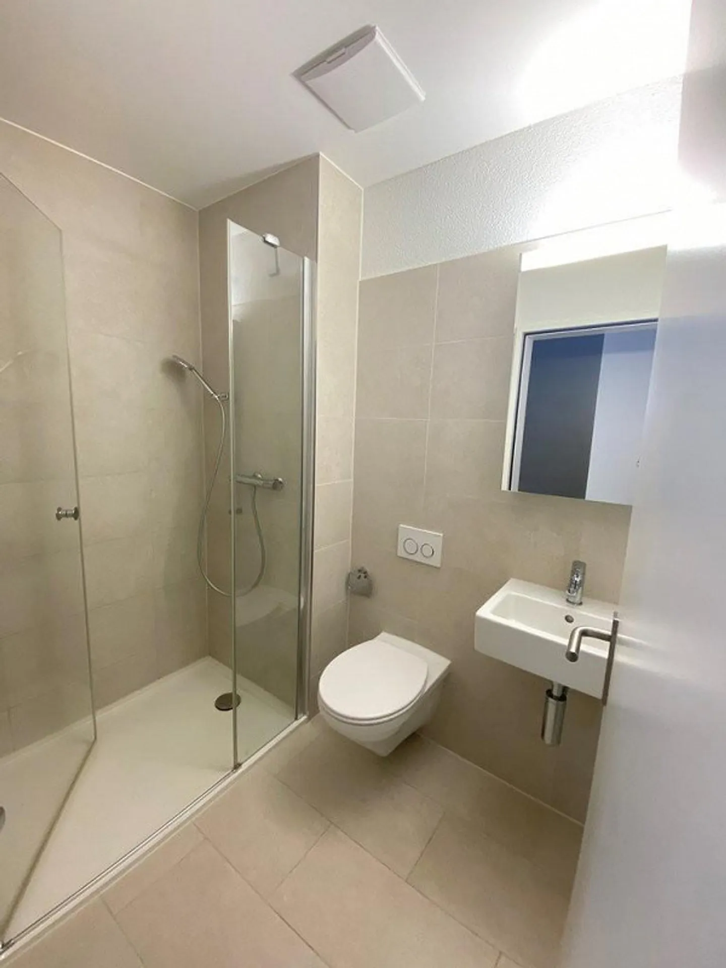 Moderne 3.5-Zimmerwohnung an ruhiger Lage - Foto 5 von 7