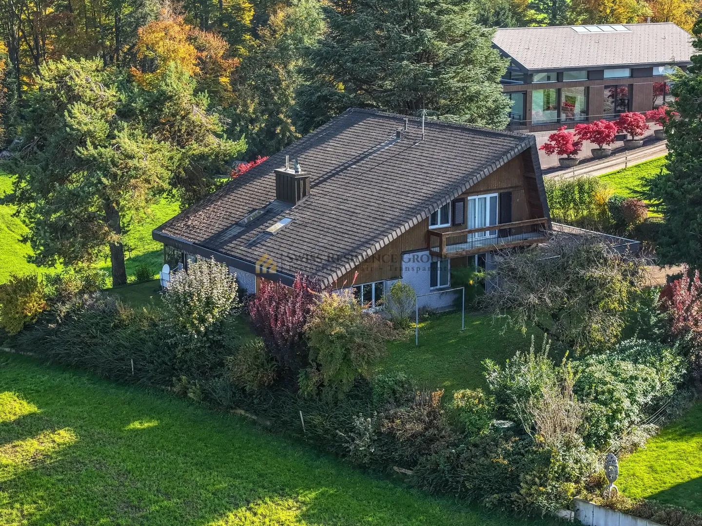 Maison individuelle ensoleillée avec beaucoup d'espace, de tranquillité, de charme et vue sur le lac dégagée - Photo 1 sur 12