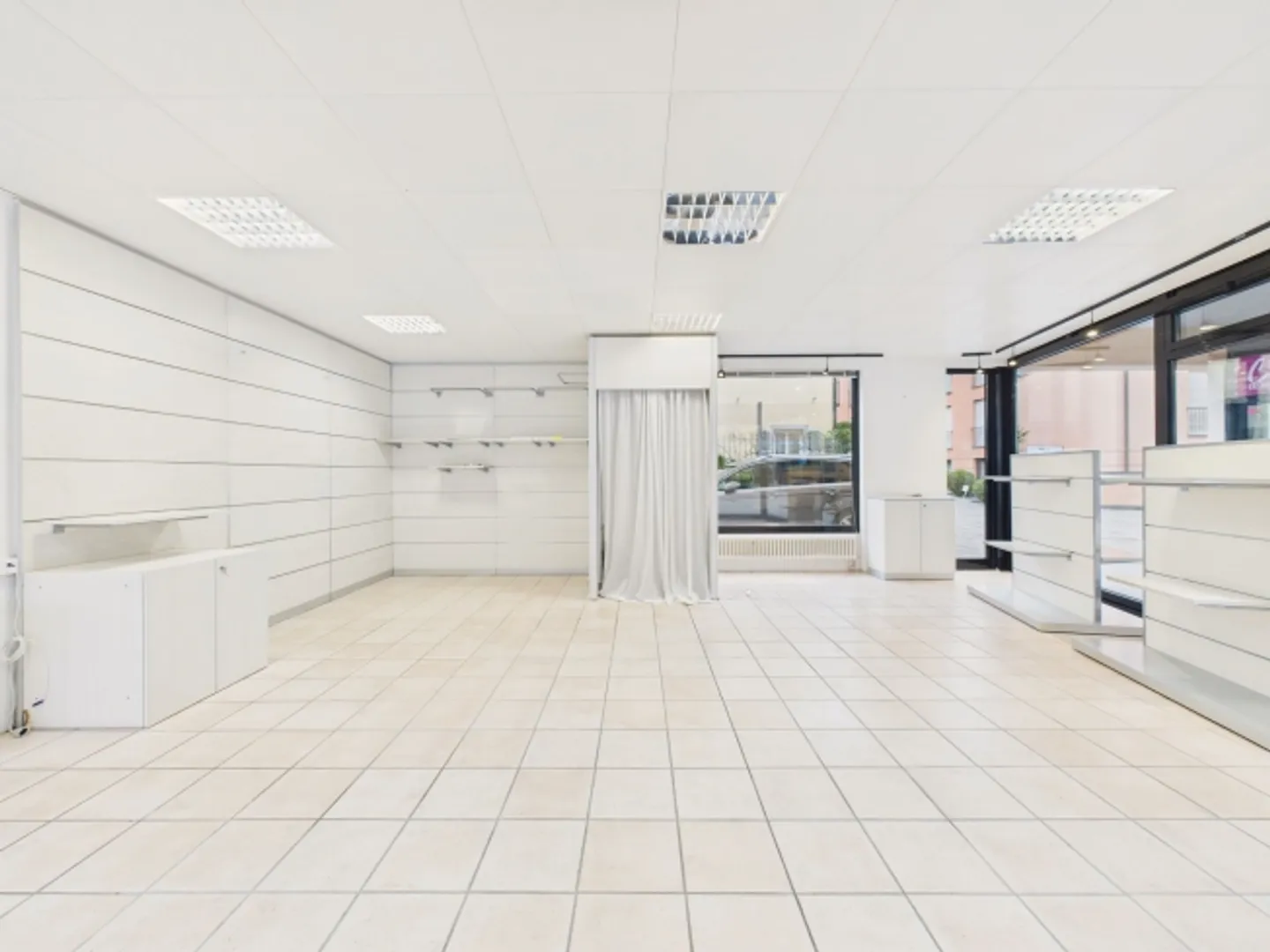 Charming commercial space in Ascona - Photo 5 of 7