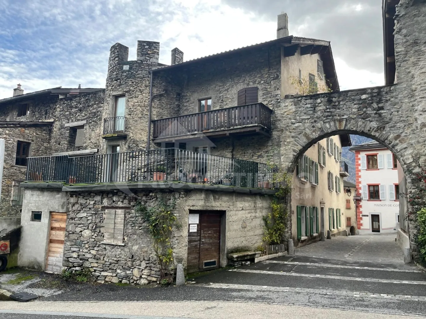 Grenier au cœur de la vieille ville - Photo 1 sur 17