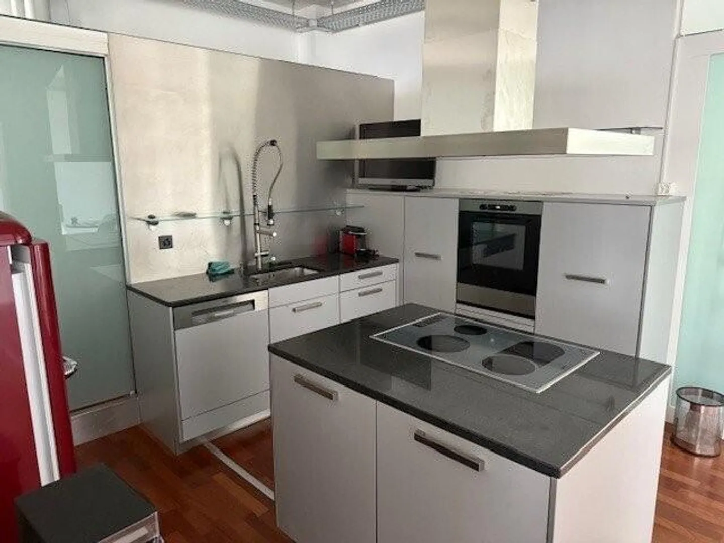 La tua storia di loft al canale Zihl - benvenuto a Nidau! - Foto 2 di 8