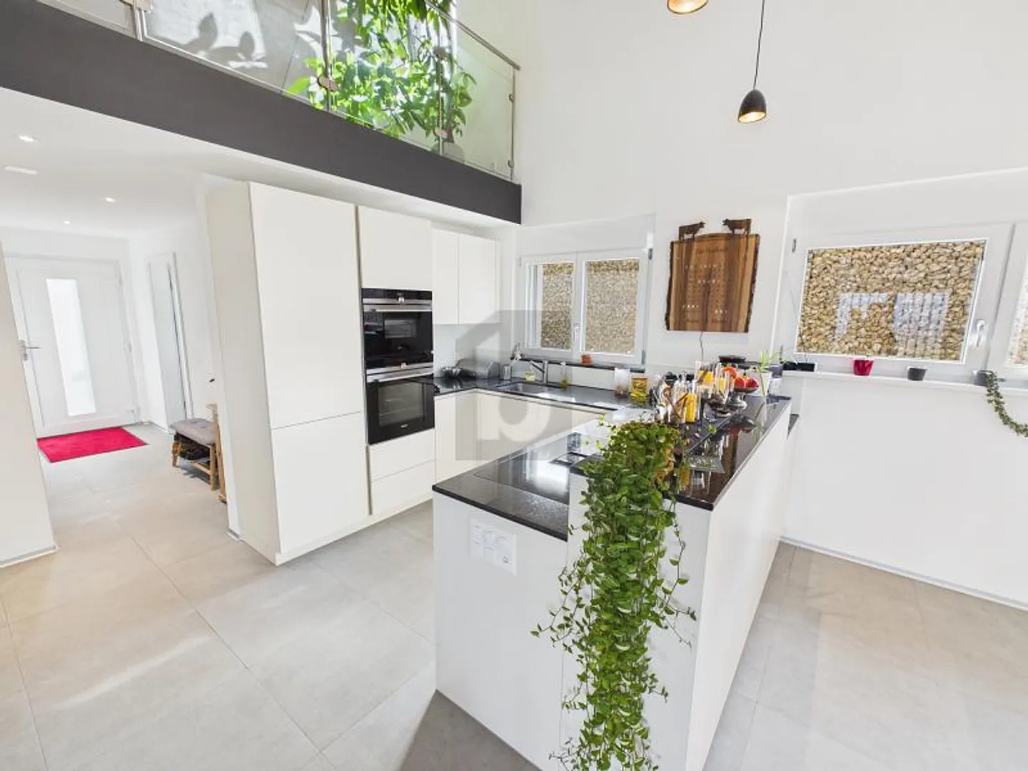 CHARMANT UND GROSSZÜGIG MIT GALERIE - Photo 3 of 6