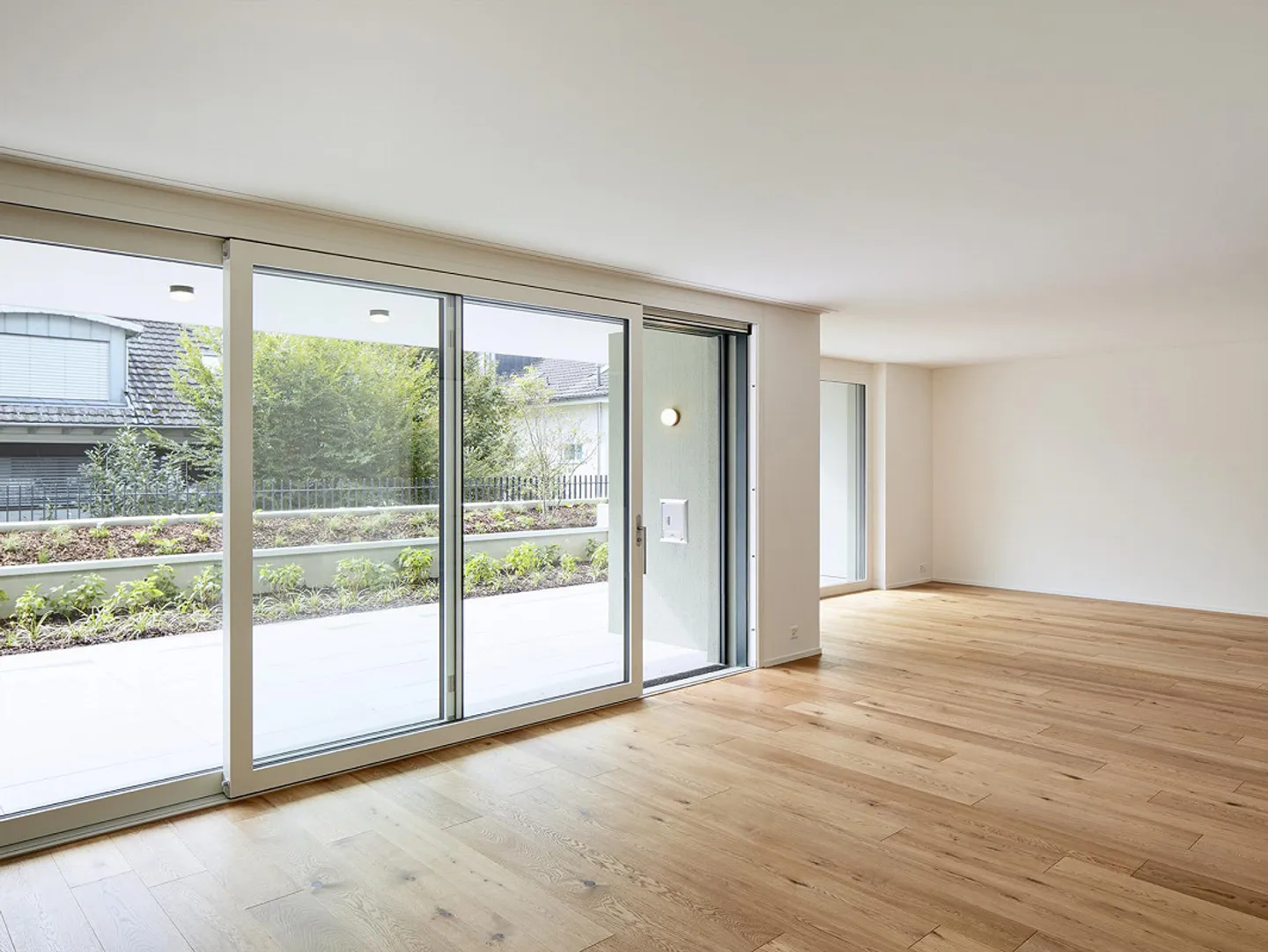 Exklusive Gartenwohnung in Pfäffikon - Foto 2 von 9