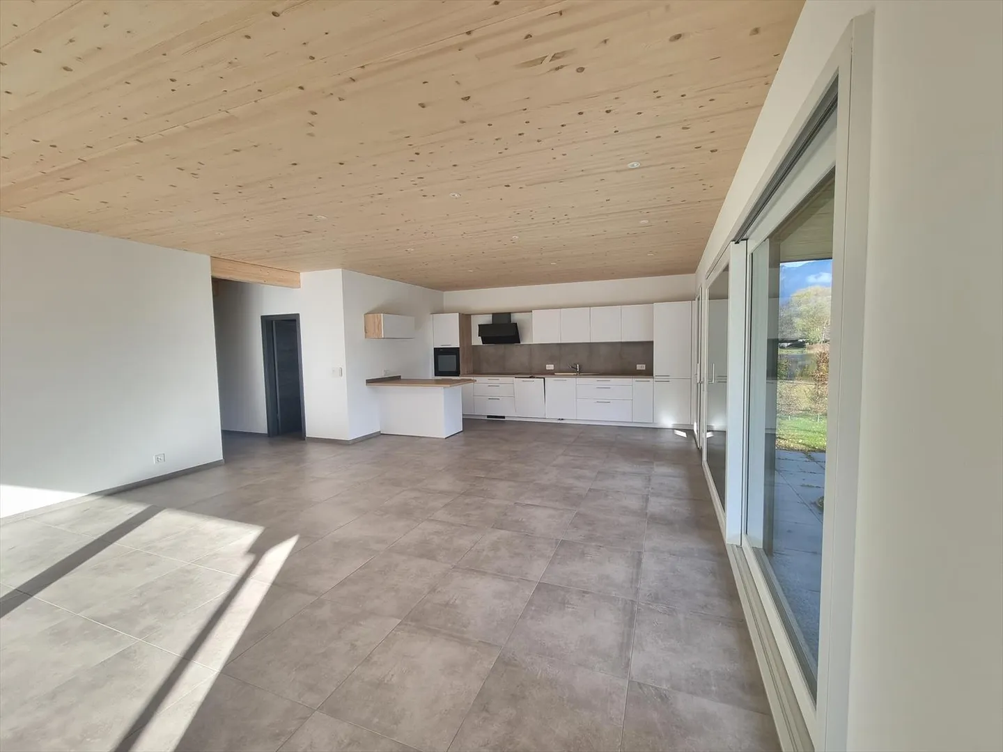 4.5 Room Apartment - Photo 7 of 9