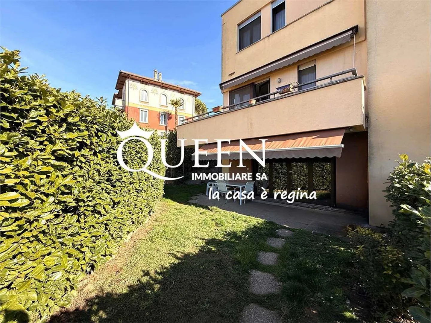 Morbio Inferiore: 5,5-Zimmer-Haus mit Garten und Gemeinschaftspool - Foto 2 von 13