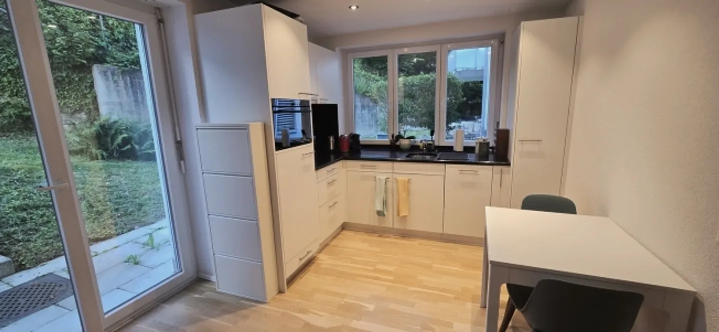 2½ ROOM APARTMENT IN ZURICH - DISTRICT 2 WOLLISHOFEN, FURNISHED, TEMPORARY - Photo 1 of 6