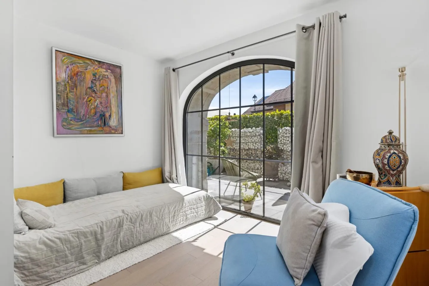 Charming Garden Apartment - Photo 10 of 13