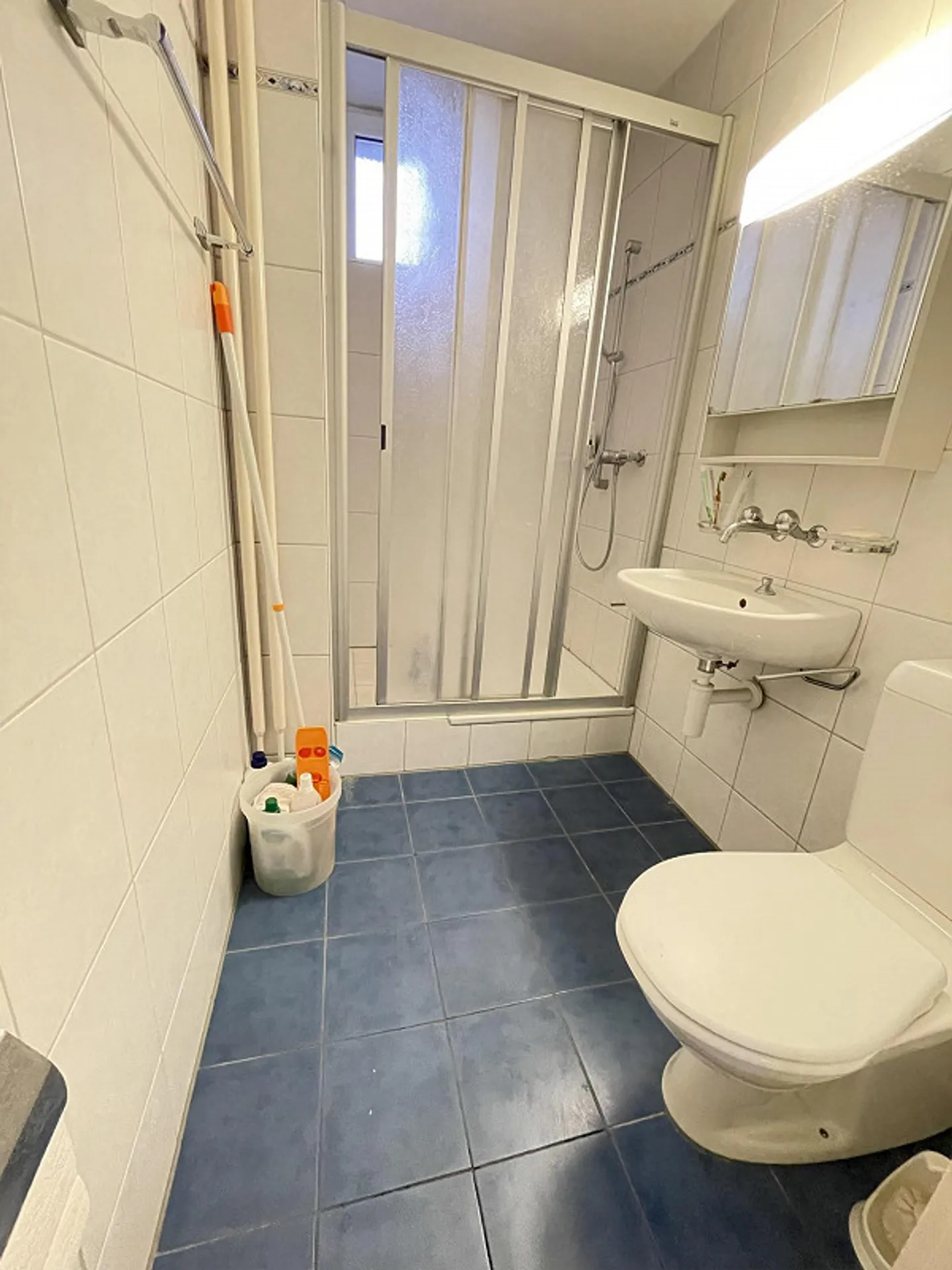 Untermiete möblierte 1-Zimmer-Wohnung (befristet) in Zürich Idaplatz - Foto 4 von 4