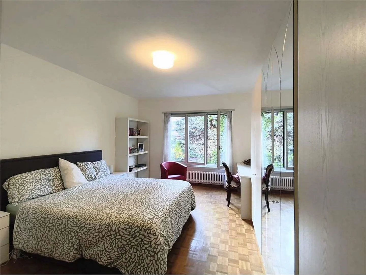 Viganello - Élégant appartement trois pièces meublé avec terrasse et double salle de bain - Photo 3 sur 10