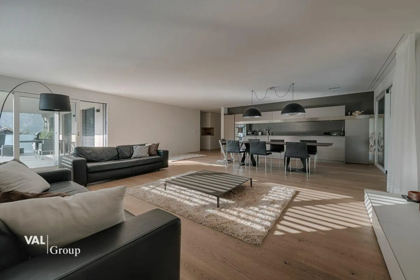 Appartamento elegante con vista montagna - Foto 2 di 13