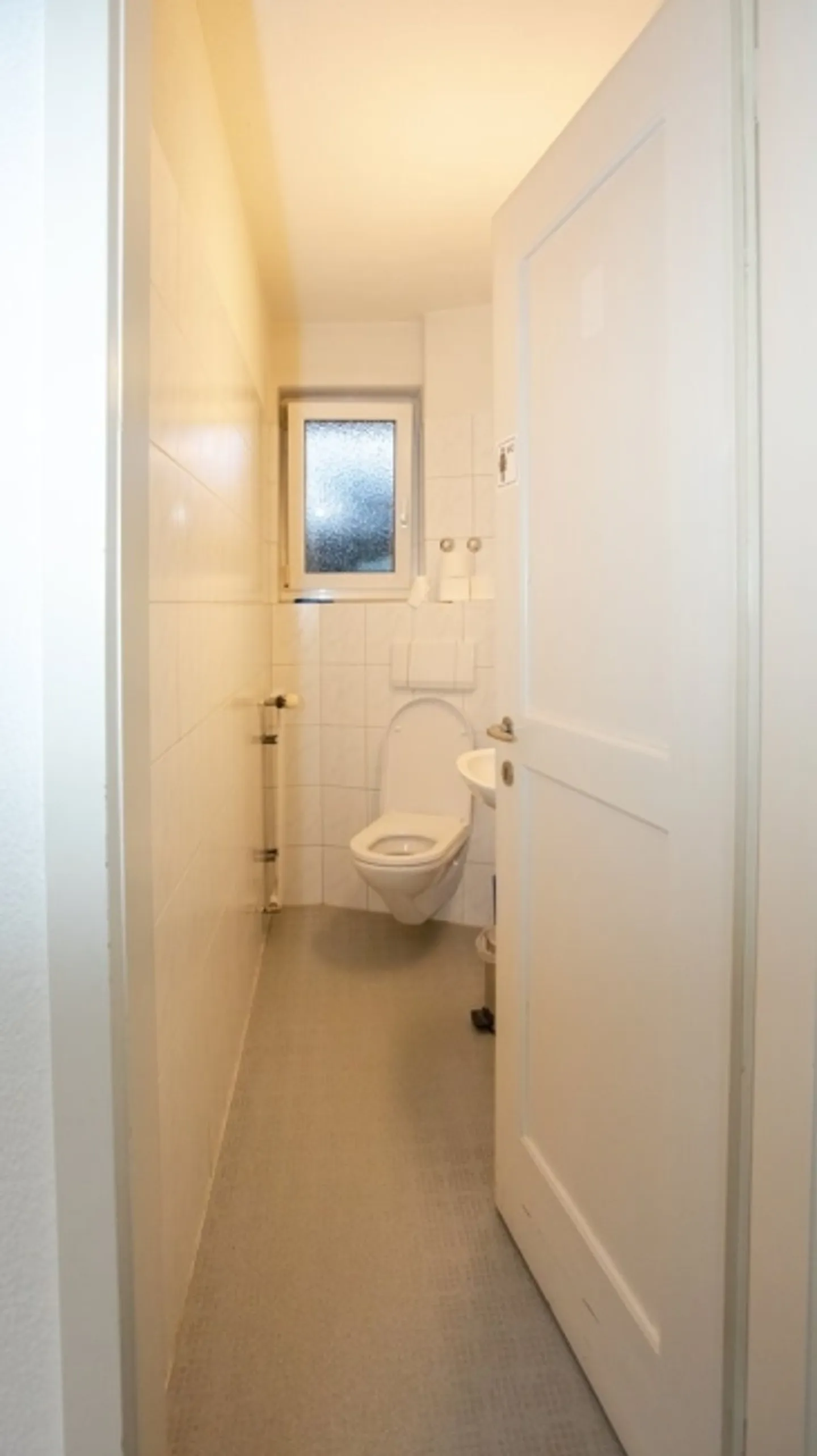 Your new office in Zurich Wollishofen - Photo 5 of 7