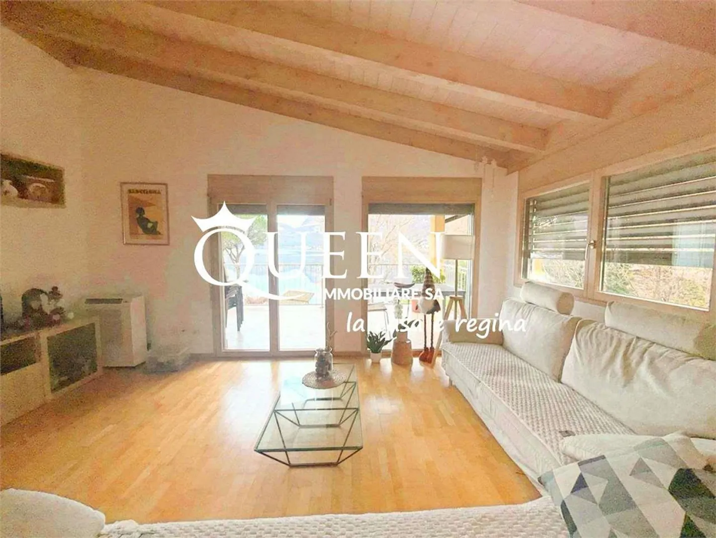 Capolago: exclusive penthouse facing the lake 5.5 rooms, 223 sqm. with terrace - Photo 3 of 7