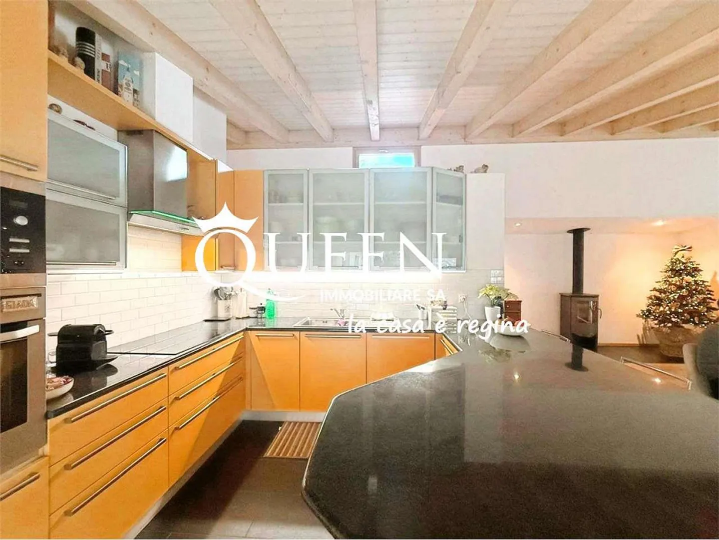 Capolago: exclusive penthouse facing the lake 5.5 rooms, 223 sqm. with terrace - Photo 5 of 7