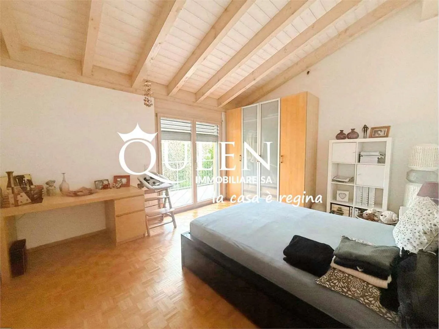 Capolago: exclusive penthouse facing the lake 5.5 rooms, 223 sqm. with terrace - Photo 6 of 7