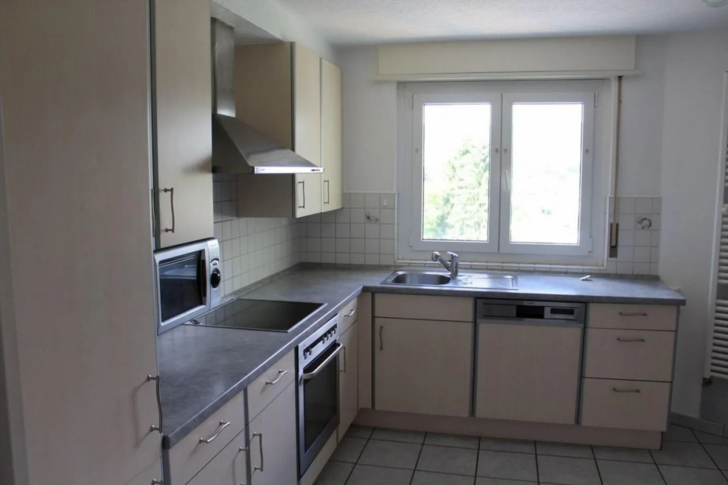 Appartamento di 4 stanze con balcone a Bassecourt - Foto 1 di 7