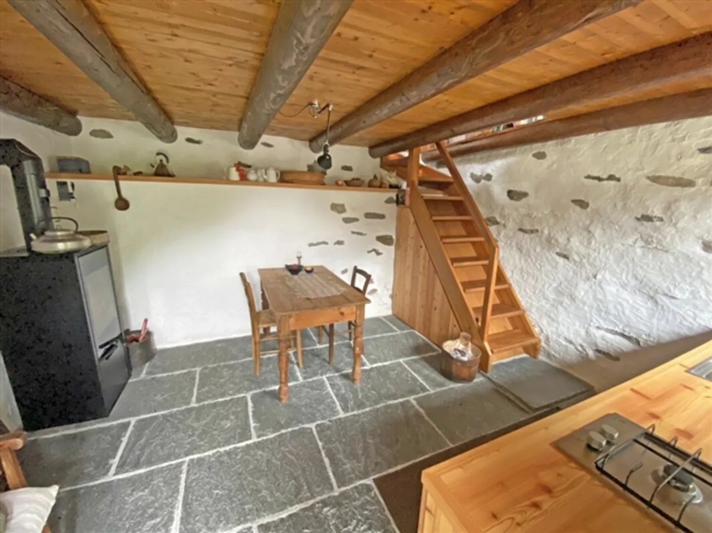 Rustikales Haus mit 5 Zimmern - Foto 5 von 10