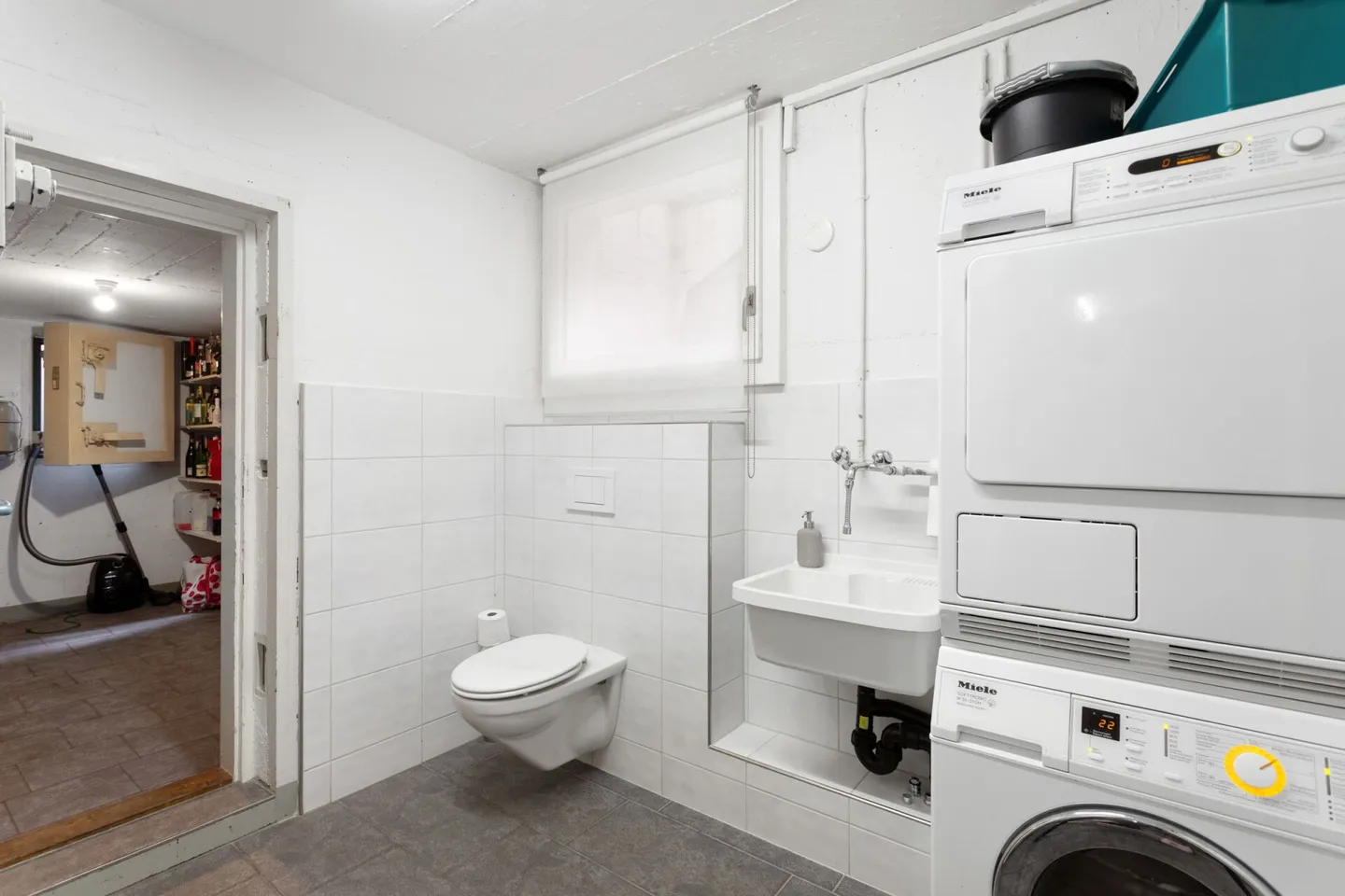 RESERVED Attractive 5.5-room single-family house with garden and double garage in Unterengstringen - Photo 19 of 26